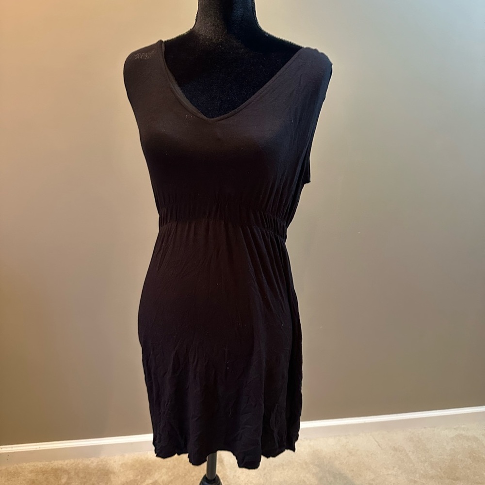 Remain Black V-Neck Midi Dress - Classic Sleeveless Style